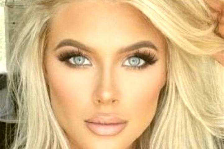 Aurora, 34, a platinum blonde hazel-eyed latina companion based in Quixada. Offering Duos, Fetish, Dinner Date. Available for incall and outcall, day and eve...