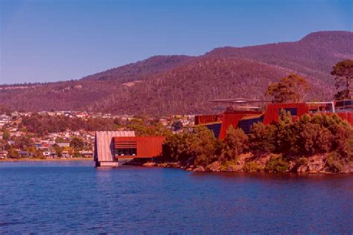 Aurora, 34 — Escort in Berriedale, Australia