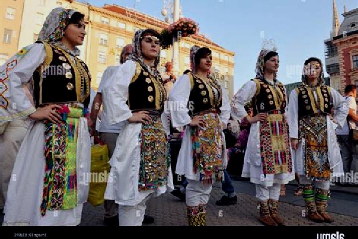 Aurora, 34 — Escort in Cegrane, North Macedonia