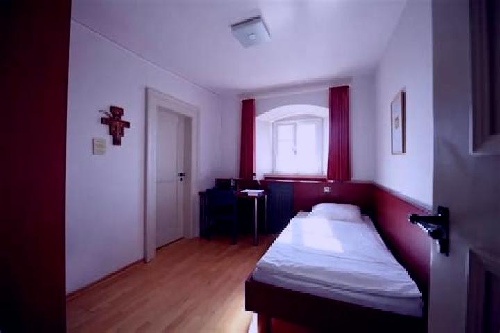 Aurora, 34 — Escort in Frauenberg, Germany