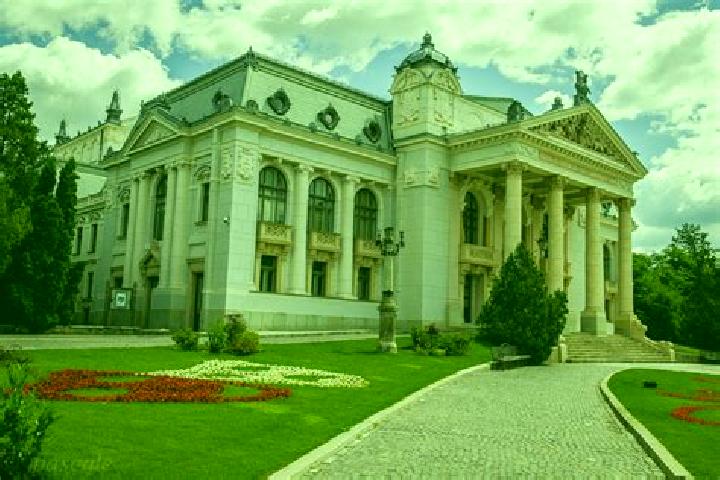 Aurora, 34 — Escort in Izvorani, Romania