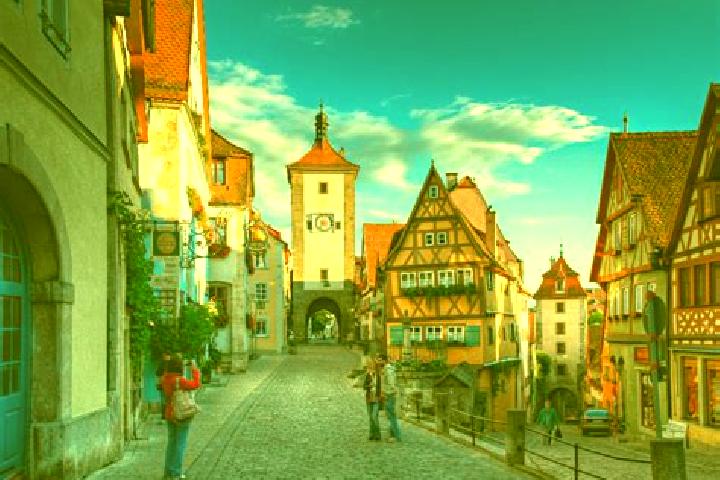 Aurora, 34 — Escort in Schonborn, Germany