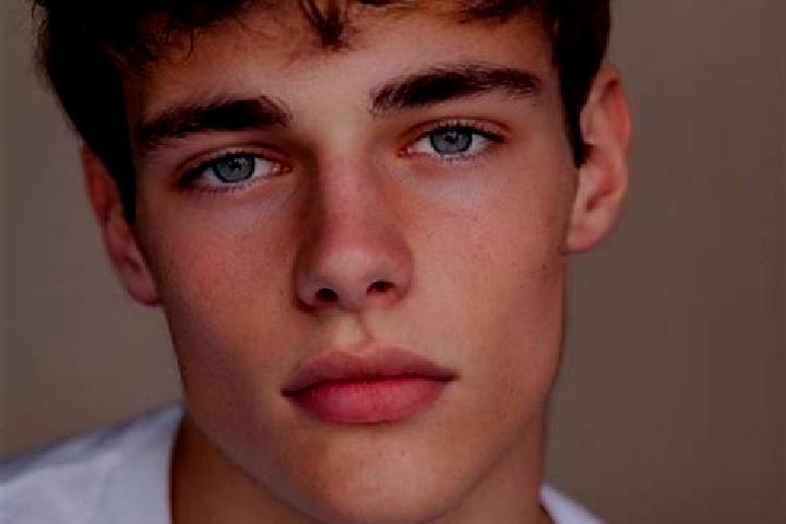 Aurora, 35, a auburn brown-eyed caucasian companion based in Roullet-Saint-Estephe. Offering OWO, Overnight. Available for incall and outcall, overnight book...