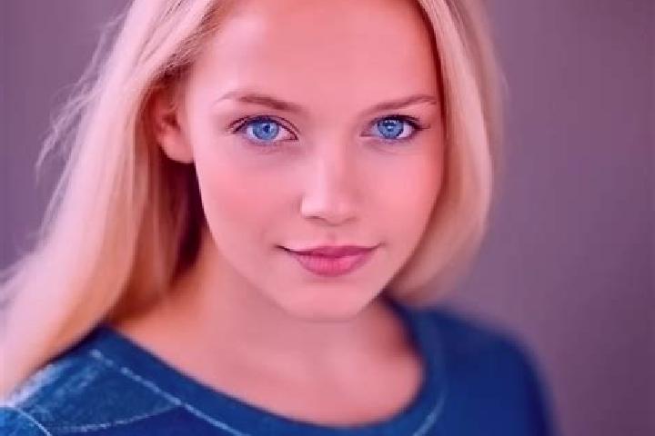 Aurora, 35, a blonde blue-eyed mixed companion based in Alldays. Offering Travel Companion, Erotic Massage, Roleplay, CIM, Domination. Available for incall a...