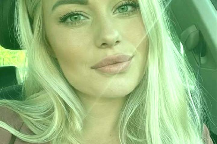 Aurora, 35, a blonde hazel-eyed ebony companion based in Valverde de la Virgen. Offering CIM, A-Level, Dinner Date. Available for incall and outcall, day and...