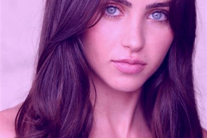 Aurora, 35, a brunette brown-eyed asian companion based in Orszagut. Offering Erotic Massage, CIM, Roleplay. Available for incall and outcall, overnight book...