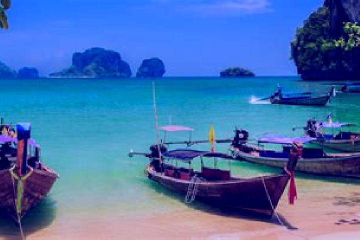Aurora, 35 — Escort in Bua Chet, Thailand
