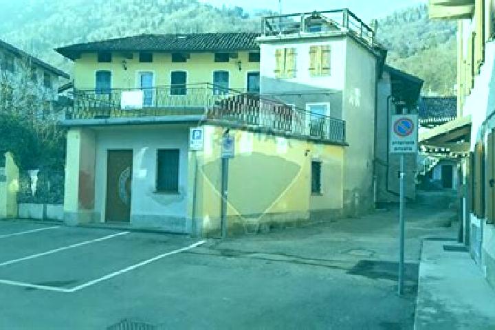 Aurora, 35 — Escort in Facen-Travagola, Italy