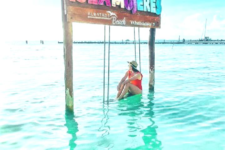 Aurora, 35 — Escort in Zona Urbana Ejido Isla Mujeres, Mexico