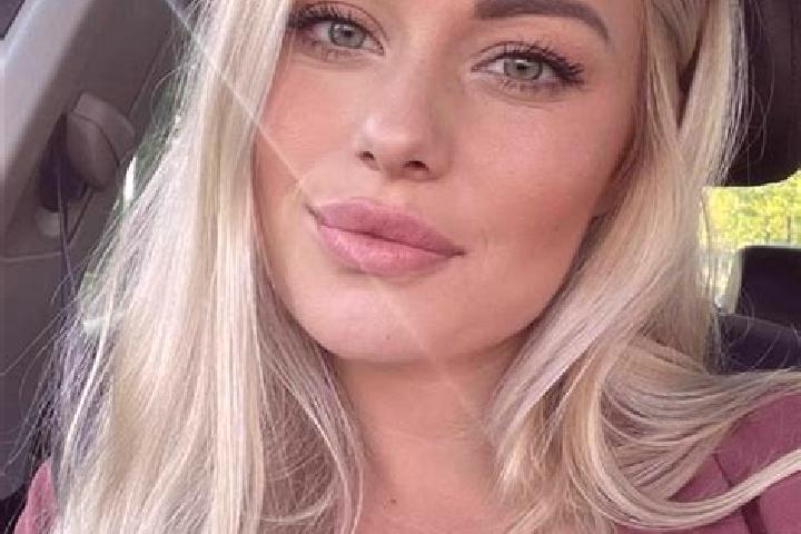 Aurora, 36, a blonde hazel-eyed european companion based in Stattersdorf. Offering Party Girl, Domination, OWO, Duos. Available for incall and outcall, day a...