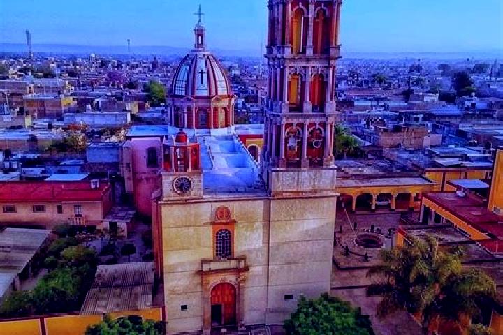 Aurora, 36 — Escort in Julian Villagran, Mexico