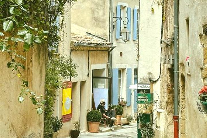 Aurora, 36 — Escort in Lourmarin, France
