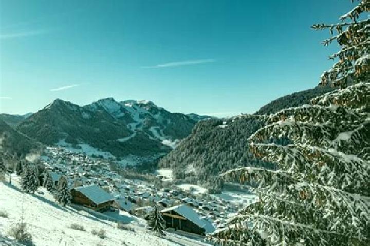 Aurora, 36 — Escort in Praz-sur-Arly, France