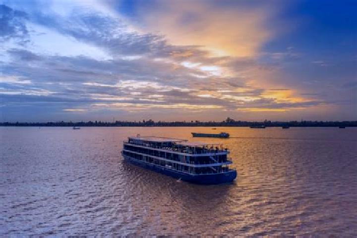 Aurora, 36 — Escort in Stung Treng, Cambodia