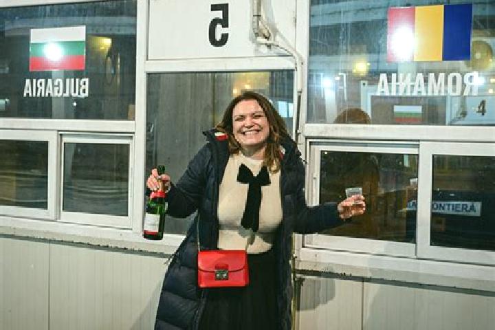 Aurora, 36 — Escort in Tutova, Romania