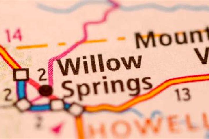 Aurora, 36 — Escort in Willow Springs, United States