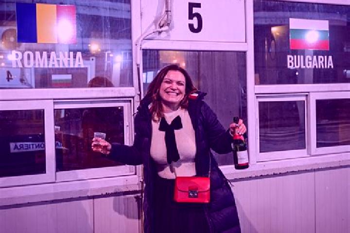 Aurora, 36 — Escort in Zatreni, Romania