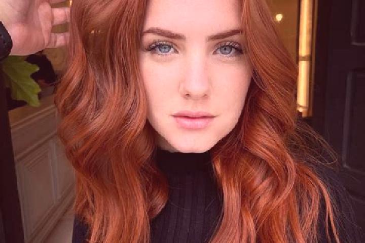 Aurora, 37, a auburn blue-eyed middle eastern companion based in Khong. Offering GFE, OWO, Dinner Date, Party Girl, Striptease. Available for incall and outc...