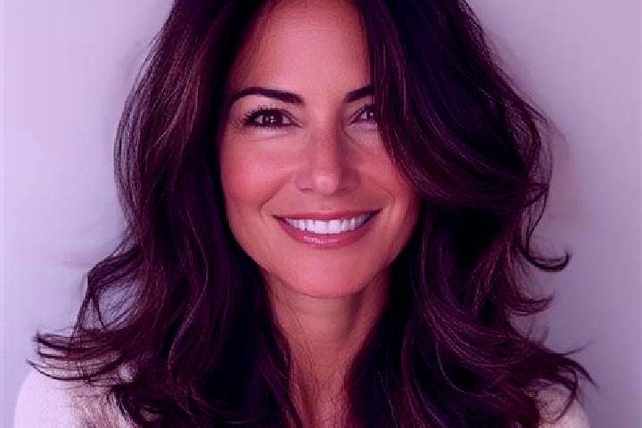Aurora, 37, a brunette dark-eyed mixed companion based in Carlton. Offering Couples, Travel Companion, Erotic Massage, 69. Available for incall and outcall, ...
