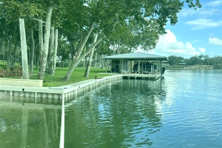 Aurora, 37 — Escort in Lake Dunlap, United States