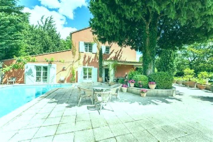 Aurora, 37 — Escort in Maillane, France