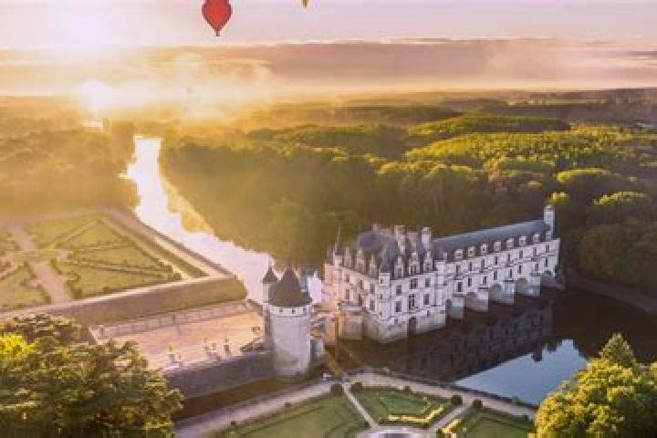 Aurora, 37 — Escort in Mazieres-de-Touraine, France