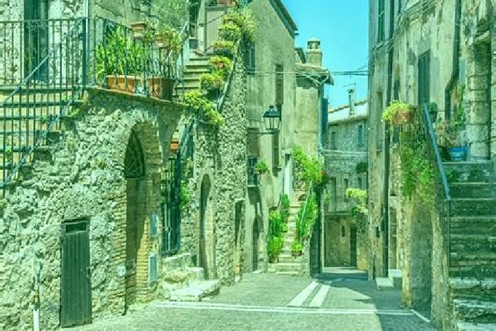 Aurora, 37 — Escort in Montecchio Maggiore-Alte Ceccato, Italy