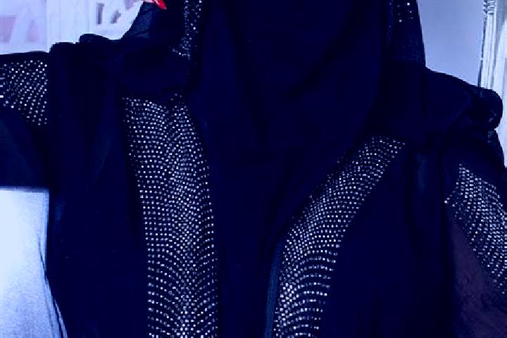 Aurora, 38, a black dark-eyed caribbean companion based in Camucia-Monsigliolo. Offering Duos, Domination, Fetish, Tantra, CIM. Available for incall and outc...