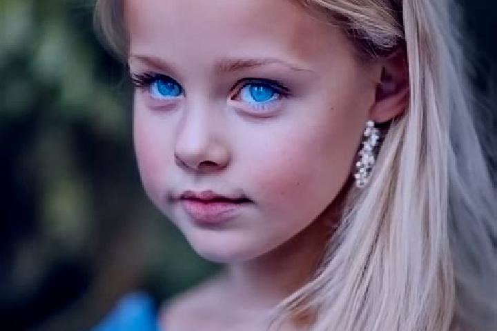 Aurora, 38, a blonde blue-eyed middle eastern companion based in Ambicapur Pt VI. Offering OWO, Travel Companion, Striptease. Available for incall and outcal...