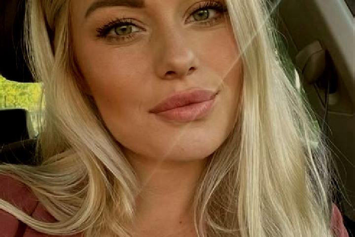 Aurora, 38, a blonde hazel-eyed caribbean companion based in Con Son. Offering OWO, Massage, A-Level, Fetish, Dinner Date. Available for incall and outcall, ...