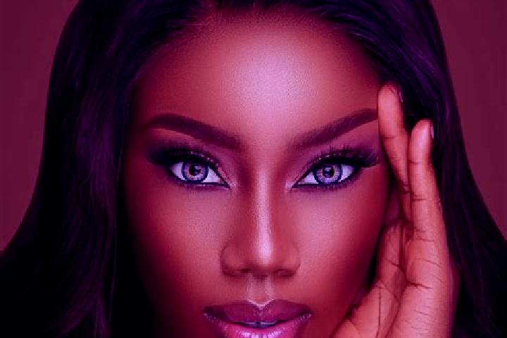 Aurora, 38, a chestnut blue-eyed ebony companion based in Afyonkarahisar. Offering CIM, Massage, Roleplay. Available for incall and outcall, day and evening ...