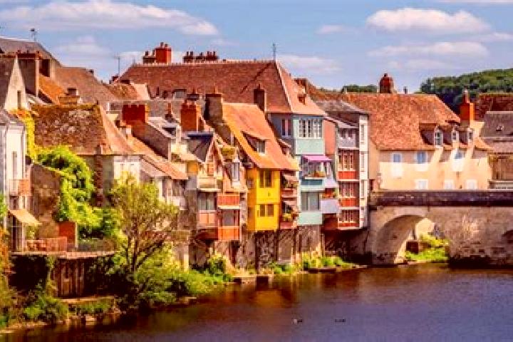 Aurora, 38 — Escort in Argenton-sur-Creuse, France