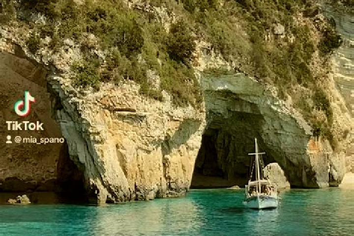 Aurora, 38 — Escort in Arsenio, Greece