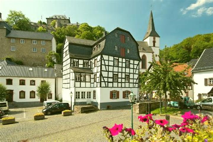 Aurora, 38 — Escort in Blankenheim, Germany