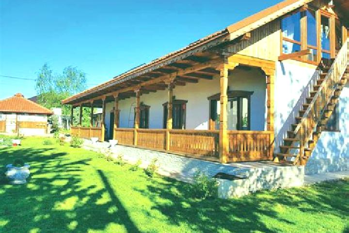 Aurora, 38 — Escort in Borlovenii Vechi, Romania