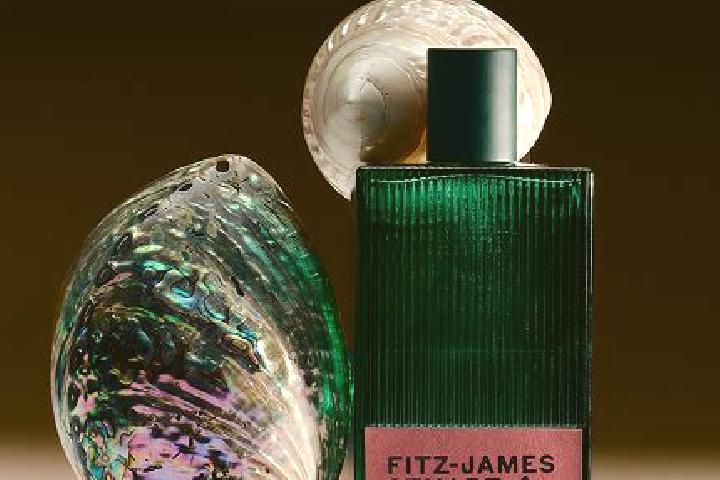 Aurora, 38 — Escort in Fitz-James, France