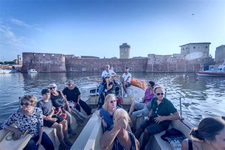 Aurora, 38 — Escort in Quercianella, Italy