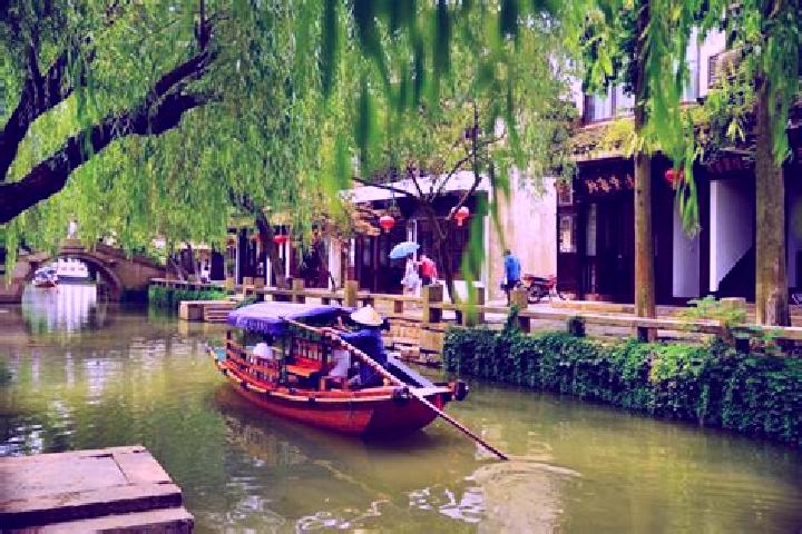 Aurora, 38 — Escort in Yizhou, China