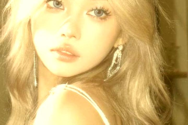 Aurora, 39, a blonde blue-eyed asian companion based in Ferschnitz. Offering BDSM, Domination, Dinner Date, Prostate Massage. Available for incall and outcal...
