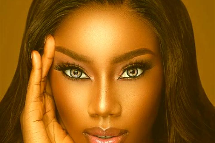 Aurora, 39, a chestnut blue-eyed ebony companion based in Ixpuichiapan. Offering Erotic Massage, Domination, Tantra. Available for incall and outcall, day an...
