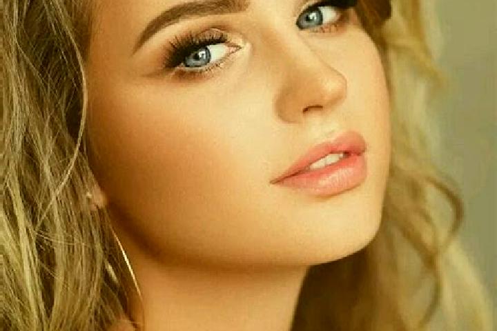 Aurora, 39, a dark blonde blue-eyed mediterranean companion based in Nikko. Offering CIM, Girlfriend Experience, Tantra. Available for incall and outcall, ov...