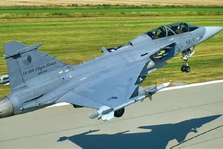 Aurora, 39 — Escort in Endschutz, Germany