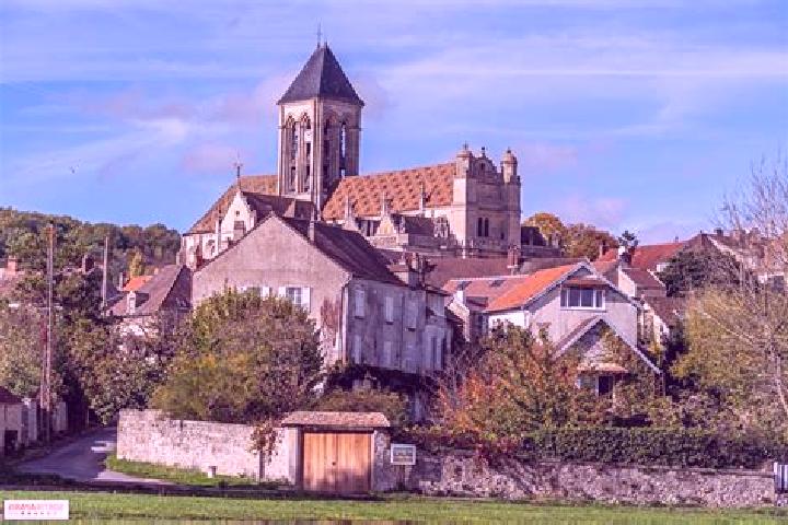 Aurora, 39 — Escort in Le Val-David, France