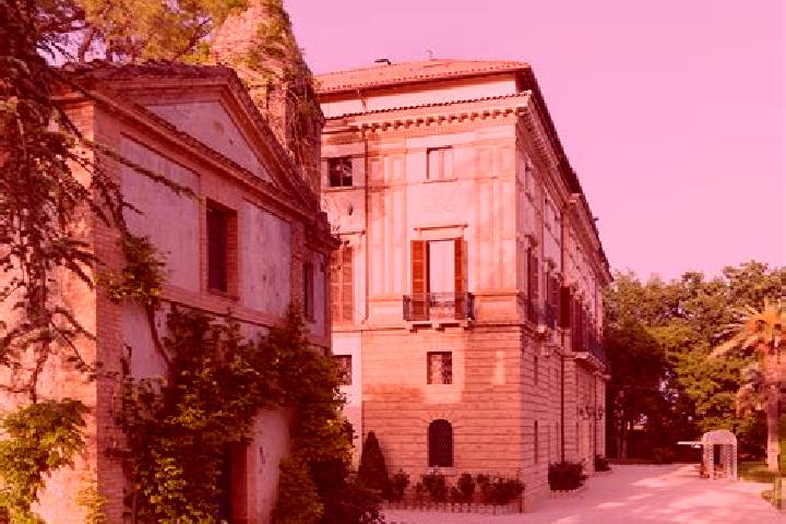 Aurora, 39 — Escort in Montelparo, Italy