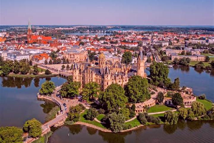 Aurora, 39 — Escort in Schwaan, Germany