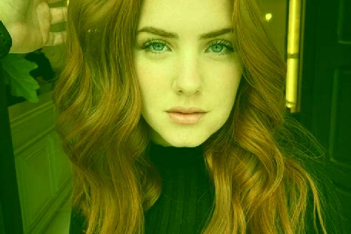 Ava, 20, a auburn blue-eyed european companion based in Garda. Offering Overnight, Roleplay, OWO, GFE, Tantra. Available for incall and outcall, day and even...