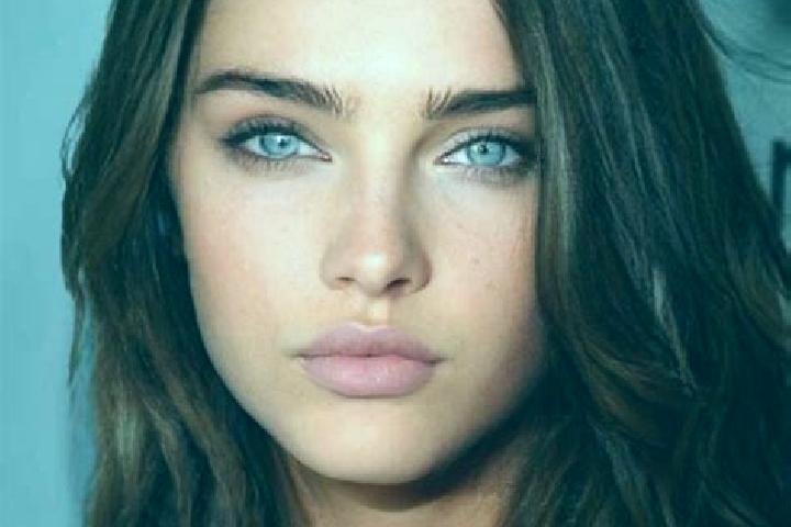 Ava, 20, a black brown-eyed mediterranean companion based in Carora. Offering Fetish, Erotic Massage, CIM, Deep French Kissing, Party Girl. Available for inc...