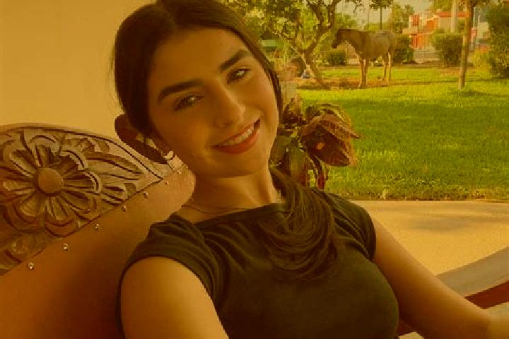 Ava, 20 — Escort in Alhuey, Mexico