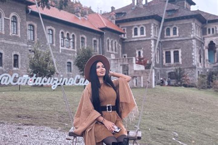 Ava, 20 — Escort in Badulesti, Romania