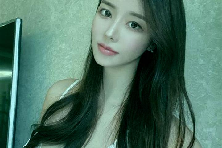Ava, 20 — Escort in Baoluan, China